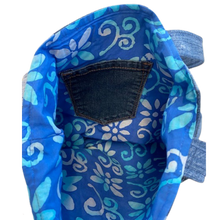 Load image into Gallery viewer, TOTE BAG: Patterned Lining - Butterfly Patch - Two pockets
